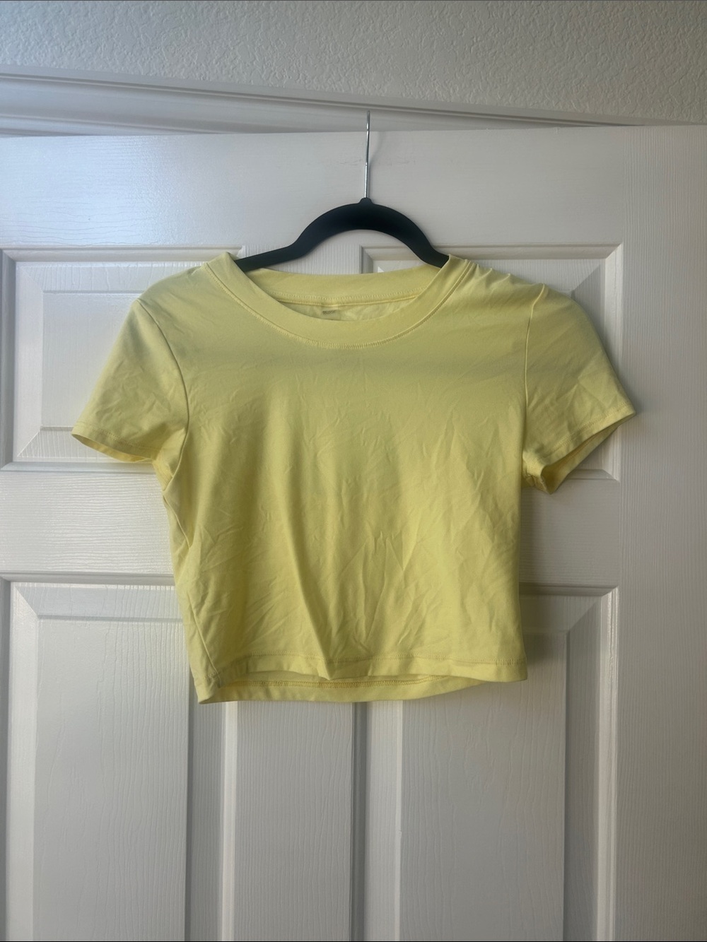 Beyond Yoga Light Yellow Crop Tee